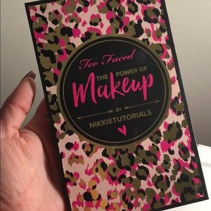 Used too faced Nikkie tutorials palette